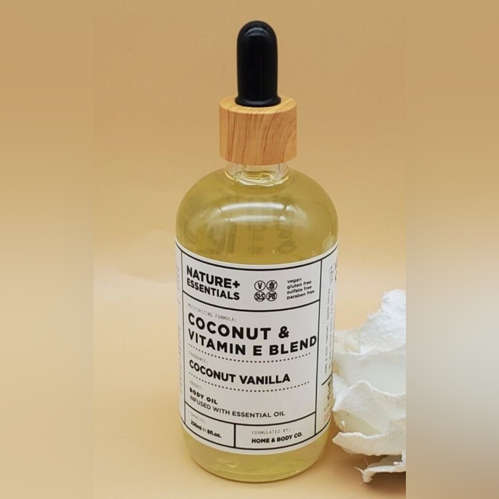 Coconut & vitamin E blend *coconut vanilla scented-NWT